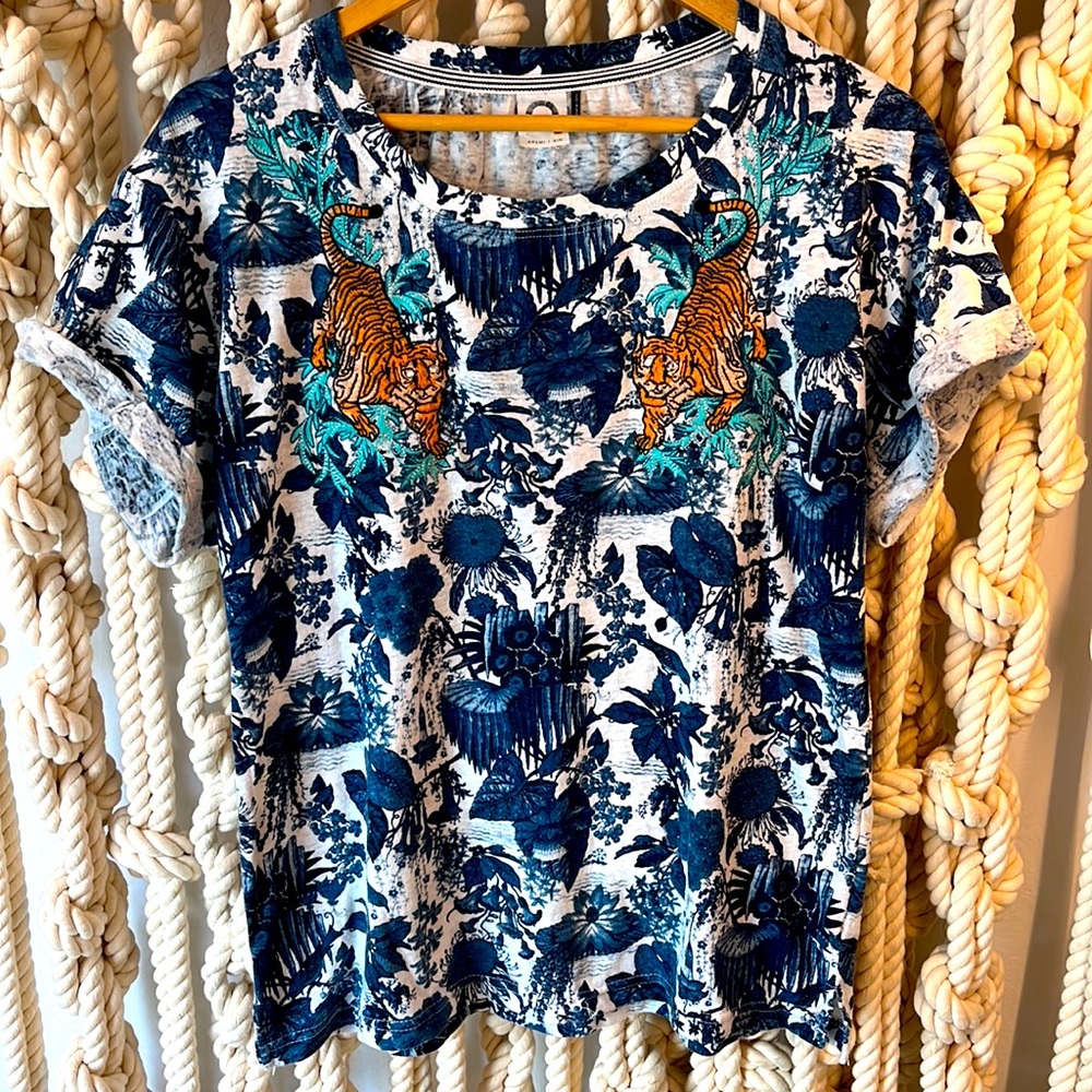 Anthropology t-shirt w tiger patches